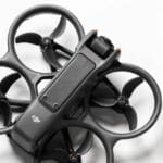 DJI Avata 2 Fly More Combo (Três Baterias) Melhor Drone FPV para Iniciantes com Câmera 4K e Manobras Fáceis com Um Toque, 23 Minutos de Voo até 10KM - Image 3
